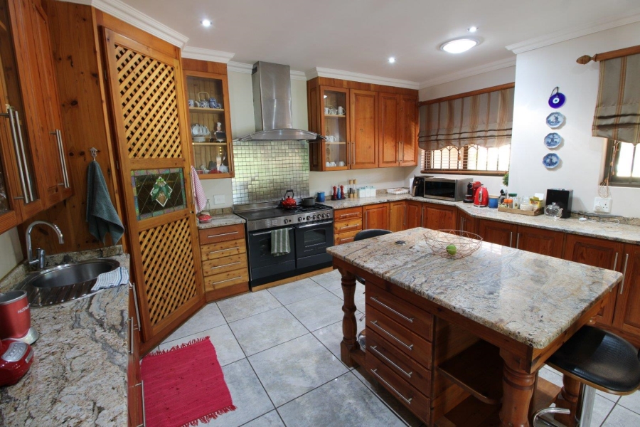11 Bedroom Property for Sale in Van Der Hoff Park North West
